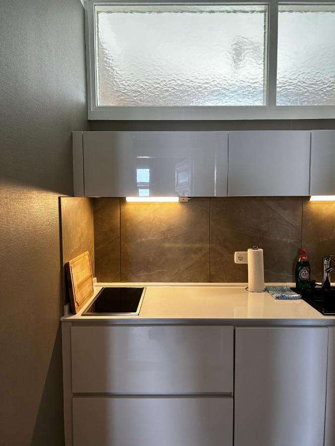 Traumhafter Altbaucharme In Zentraler Lage Apartment Kiel Luaran gambar