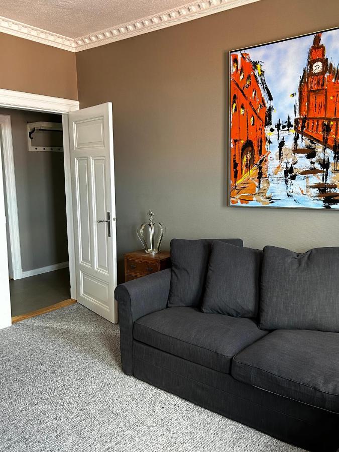 Traumhafter Altbaucharme In Zentraler Lage Apartment Kiel Luaran gambar